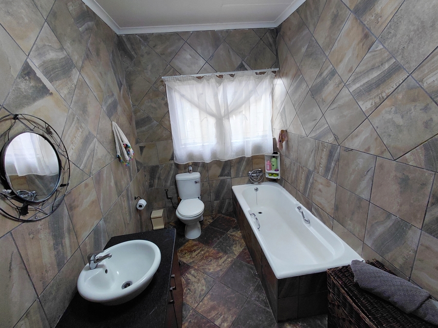 To Let 2 Bedroom Property for Rent in Doringkruin North West